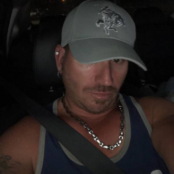 hockeybadass73